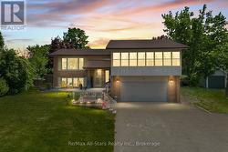 54 BLUEWATER AVENUE Kawartha Lakes (Fenelon), ON K9V 0K6
