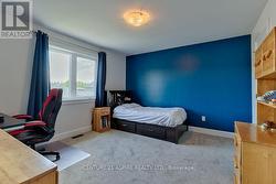 Bedroom 1 - 