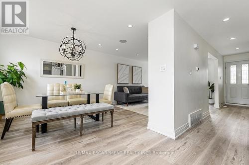 3726 Holden Crescent, Mississauga, ON 