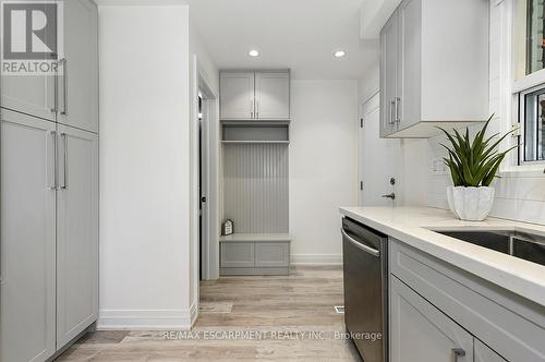 3726 Holden Crescent, Mississauga, ON 