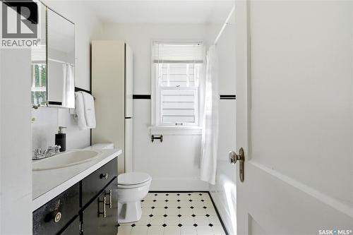 525 5Th Street E, Saskatoon, SK 