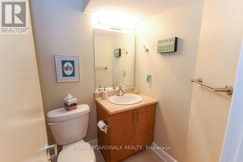 51 Drouin Avenue, Ottawa, ON - Indoor Photo Showing Bathroom