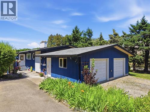 6298 HILLVIEW Drive  Kamloops, BC V2C 4Y1
