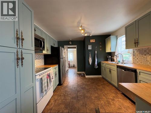 276 2Nd Avenue E, Unity, SK 