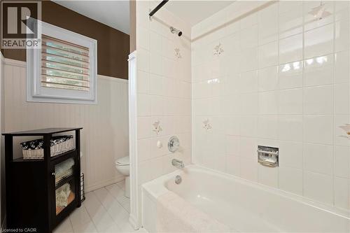 59 Randolf Court, Hamilton, ON - Indoor Photo Showing Bathroom