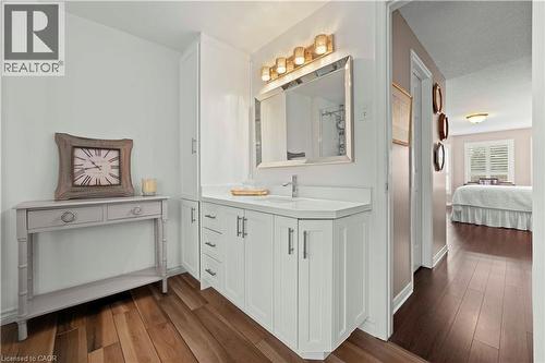 59 Randolf Court, Hamilton, ON - Indoor Photo Showing Bathroom