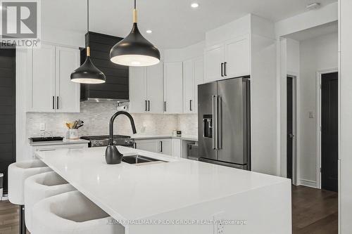 368 Hepatica Way, Ottawa, ON 