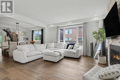 368 Hepatica Way, Ottawa, ON 