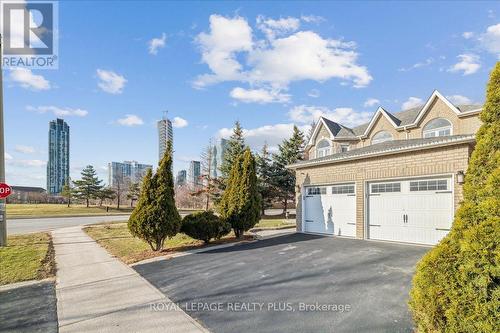 3561 Old Orchard Park Drive, Mississauga, ON 