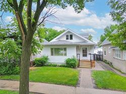 813 8th Street  Brandon, MB R7A 3Y3