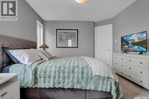 8705 Hincks Lane, Regina, SK 