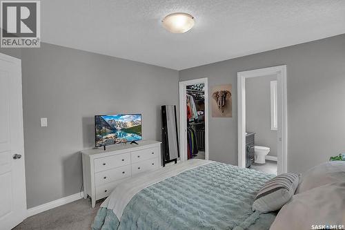8705 Hincks Lane, Regina, SK 