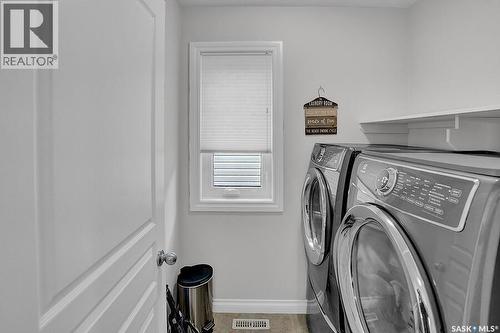 8705 Hincks Lane, Regina, SK 
