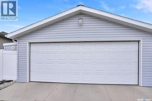 8705 Hincks Lane, Regina, SK 