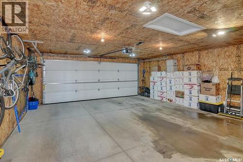 8705 Hincks Lane, Regina, SK 