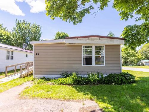 25 Liberty Lane, Amherst, NS 
