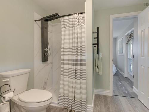 4103 Highway 2 Highway, Wellington, NS - Indoor Photo Showing Bathroom