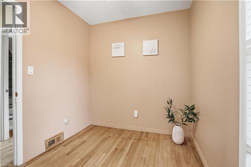 19 Huntley Street, Hamilton, ON 
