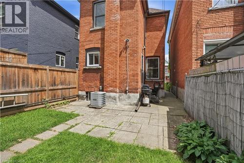 19 Huntley Street, Hamilton, ON 