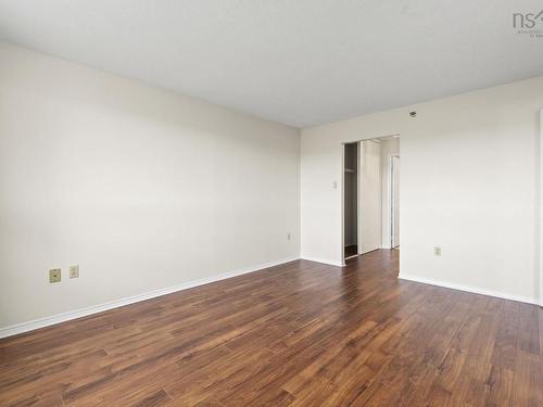 910 30 Brookdale Crescent, Dartmouth, NS 