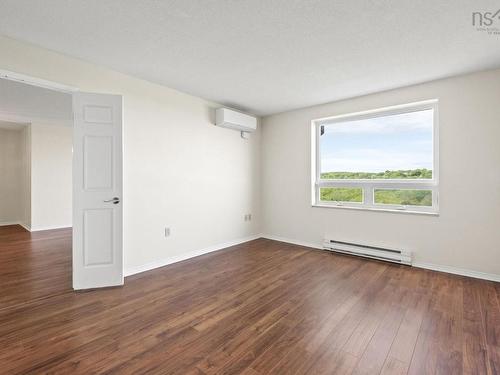 910 30 Brookdale Crescent, Dartmouth, NS 