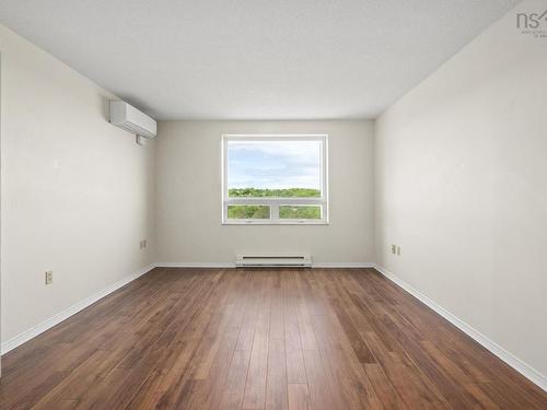 910 30 Brookdale Crescent, Dartmouth, NS 