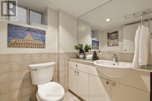 Lower Level Powder Room - 41 Ridge Drive, Toronto, ON 