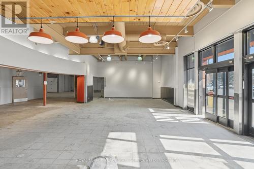 61 Queen Street N, Mississauga, ON 