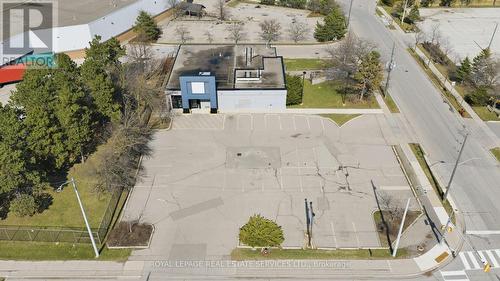 61 Queen Street N, Mississauga, ON 