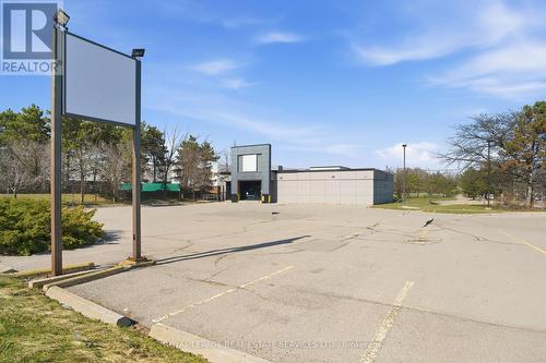 61 Queen Street N, Mississauga, ON 