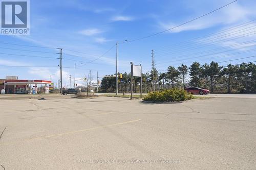 61 Queen Street N, Mississauga, ON 