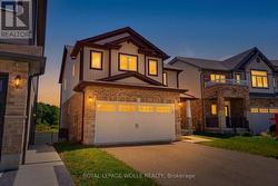 47 NEWCASTLE COURT  Kitchener, ON N2R 0G7