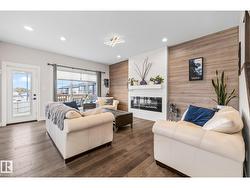 568 MERLIN LANDING LD NW  Edmonton, AB T5S 0L9