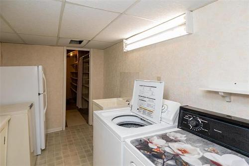 4518 Roblin Blvd, Winnipeg, MB 
