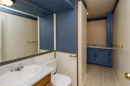4518 Roblin Blvd, Winnipeg, MB 