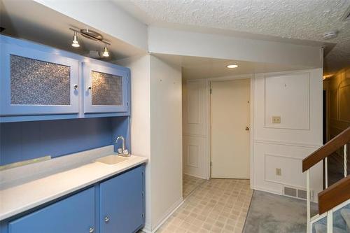 4518 Roblin Blvd, Winnipeg, MB 