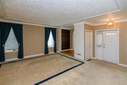 4518 Roblin Blvd, Winnipeg, MB 