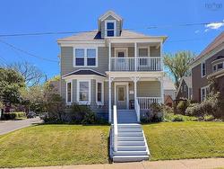 30 Beacon Street Sydney, NS B1P 4S9
