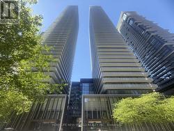 3309 - 42 CHARLES STREET E  Toronto, ON M4Y 0B7