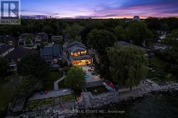 102 CUMBERLAND DRIVE  Mississauga, ON L5G 3M8