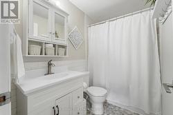 Second Floor 4 pc Bathroom - 