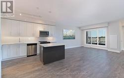 231 - 555 WILLIAM GRAHAM DRIVE  Aurora, ON L4G 7C4