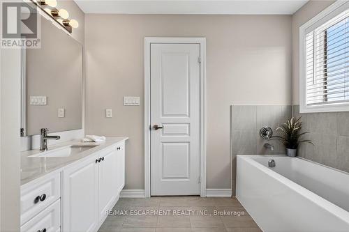 225 Skinner Road, Hamilton, ON 