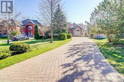 23 HANOVER COURT Whitby, ON L1N 7J1