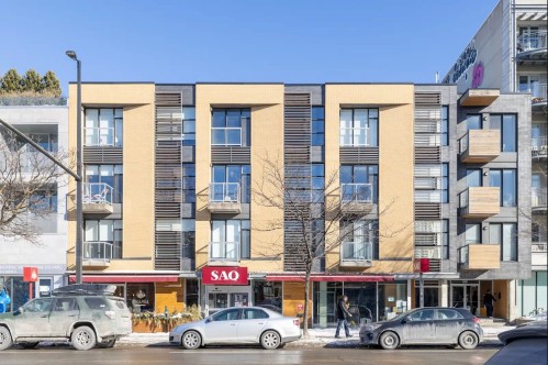 Façade - 209-5255 Av. Du Parc, Montréal (Le Plateau-Mont-Royal), QC 