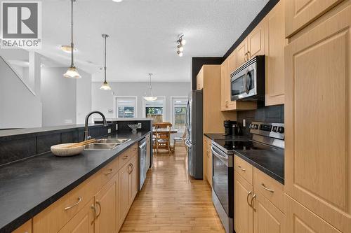 418 Evansdale Way Nw, Calgary, AB 