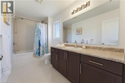 47 Newcastle Court, Kitchener, ON 