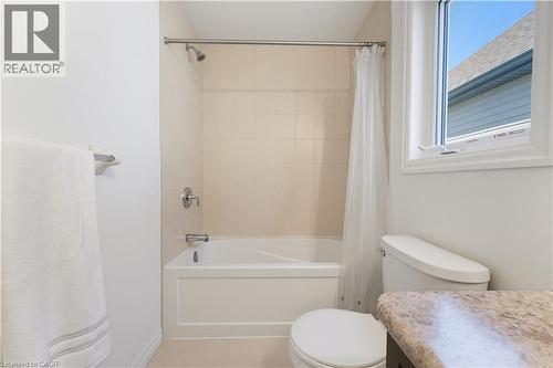 47 Newcastle Court, Kitchener, ON 
