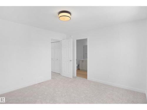 22509 83A Av Nw, Edmonton, AB 