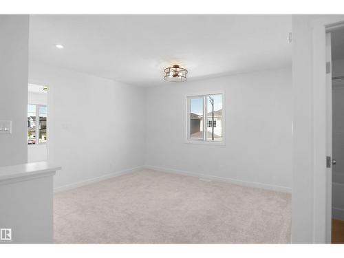 22509 83A Av Nw, Edmonton, AB 